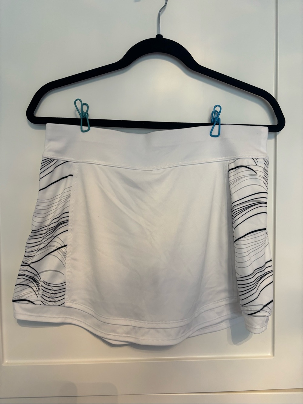 Callaway skort with Black Wave Accent